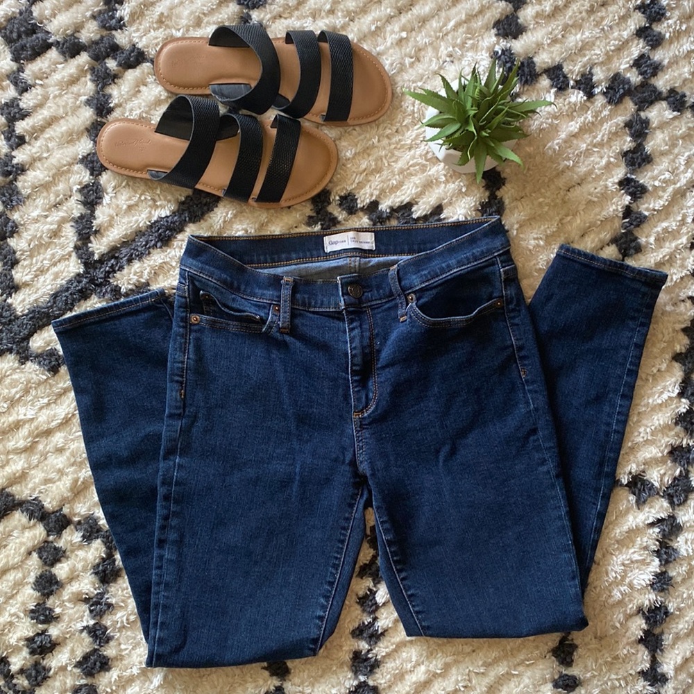 Gap True Skinny Jeans